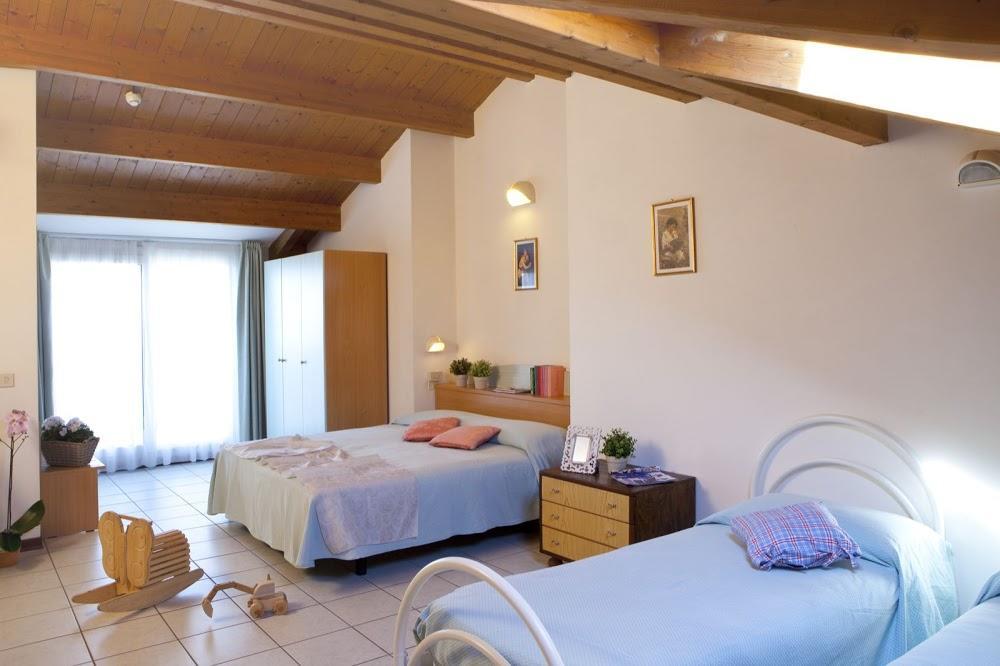 Hotel Lungomare Каттоліка Екстер'єр фото